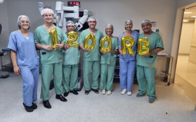 Dr. Fransber Rodrigues participa da 1200ª cirurgia robótica do Hospital Brasília